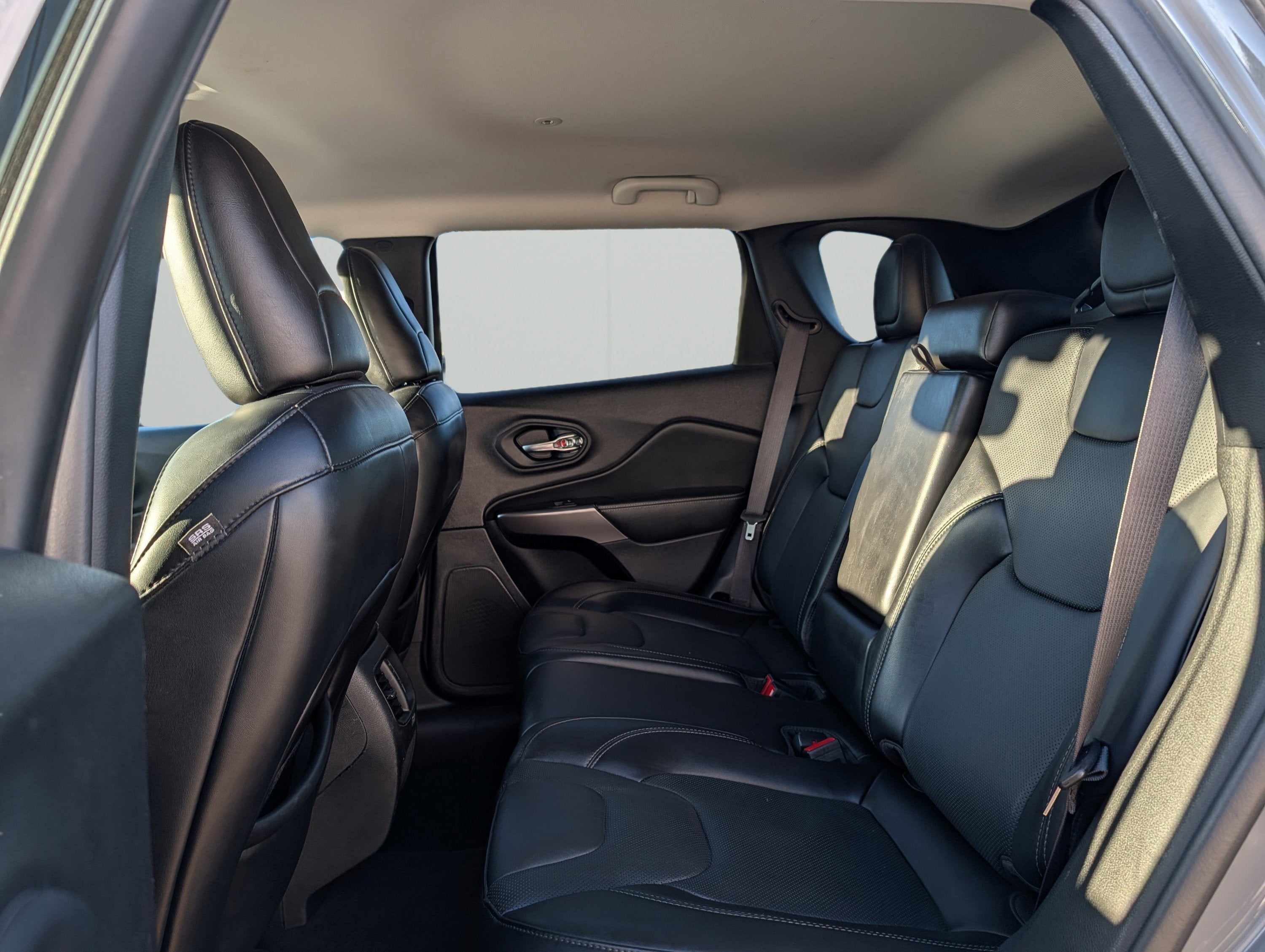 2021 Jeep Cherokee Latitude Lux 4X4