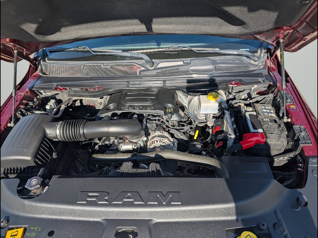 2022 RAM 1500 Laramie Crew Cab 4x4 5'7" Box