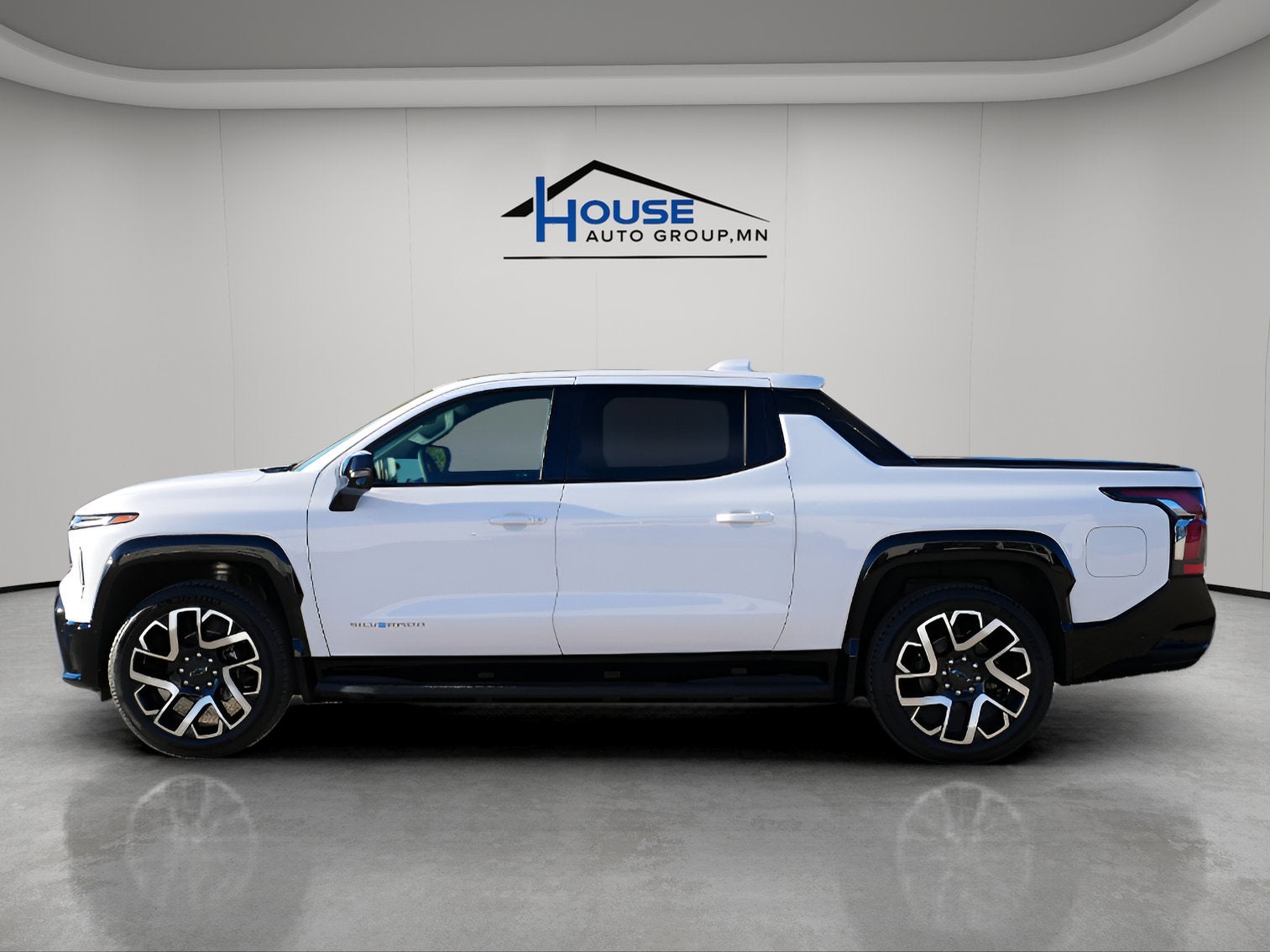 2024 Chevrolet Silverado EV RST