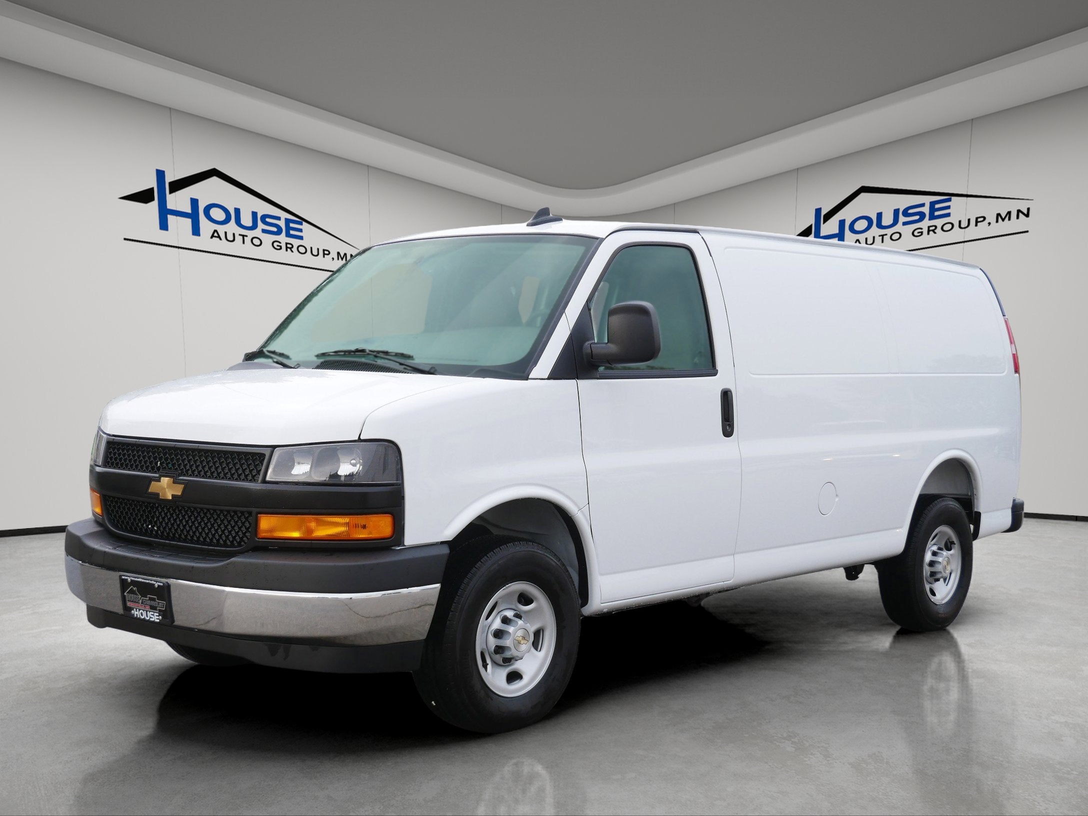 2025 Chevrolet Express Cargo 2500 Base