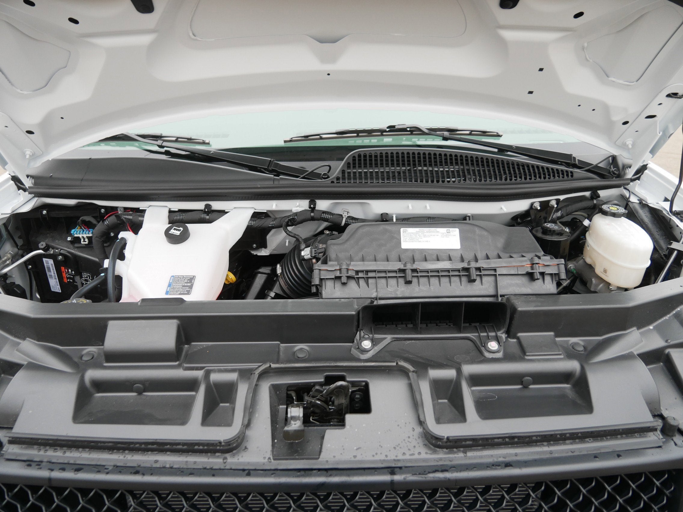 2025 Chevrolet Express Cargo 3500 Base