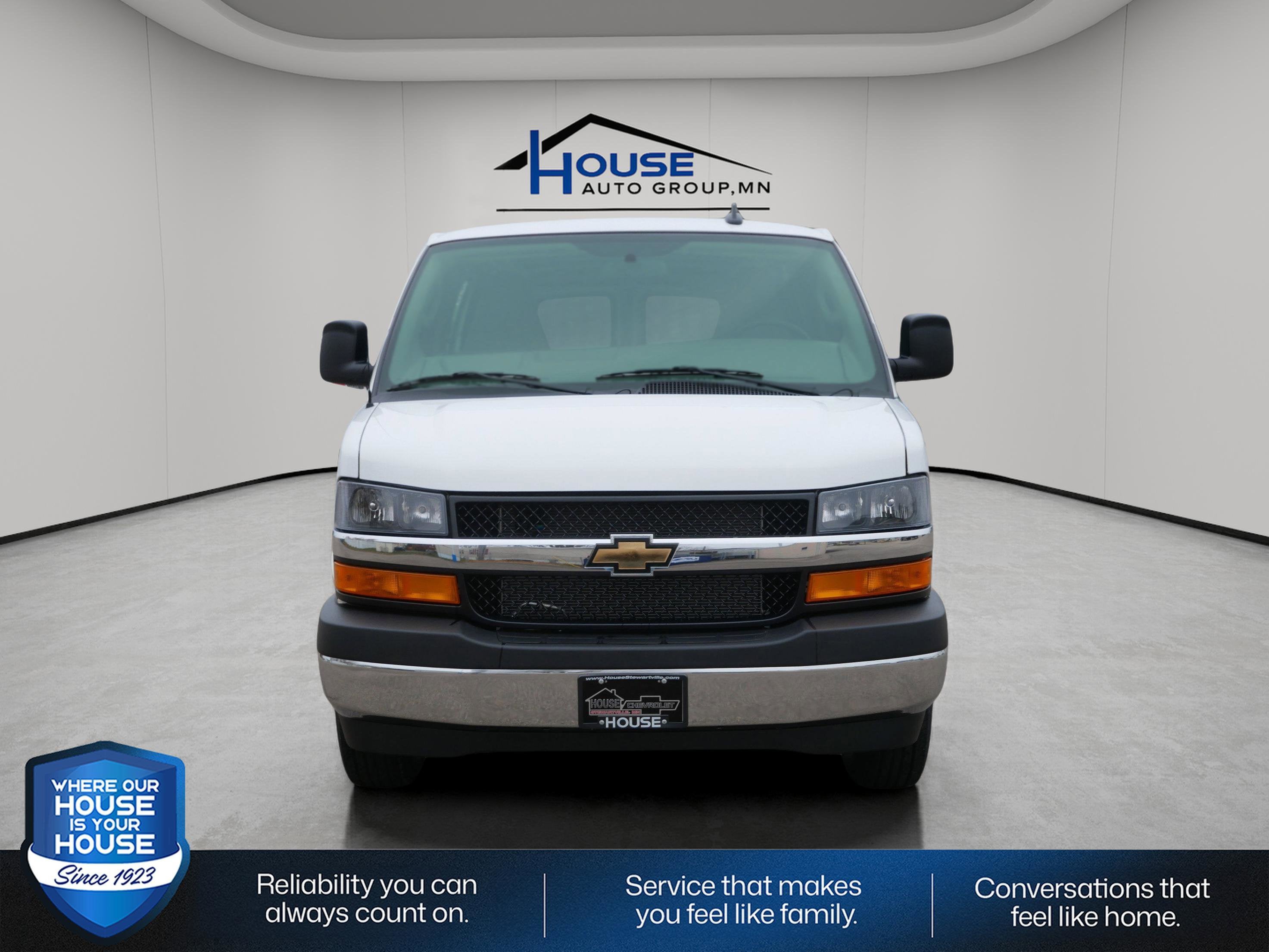 2025 Chevrolet Express Cargo 3500 Base
