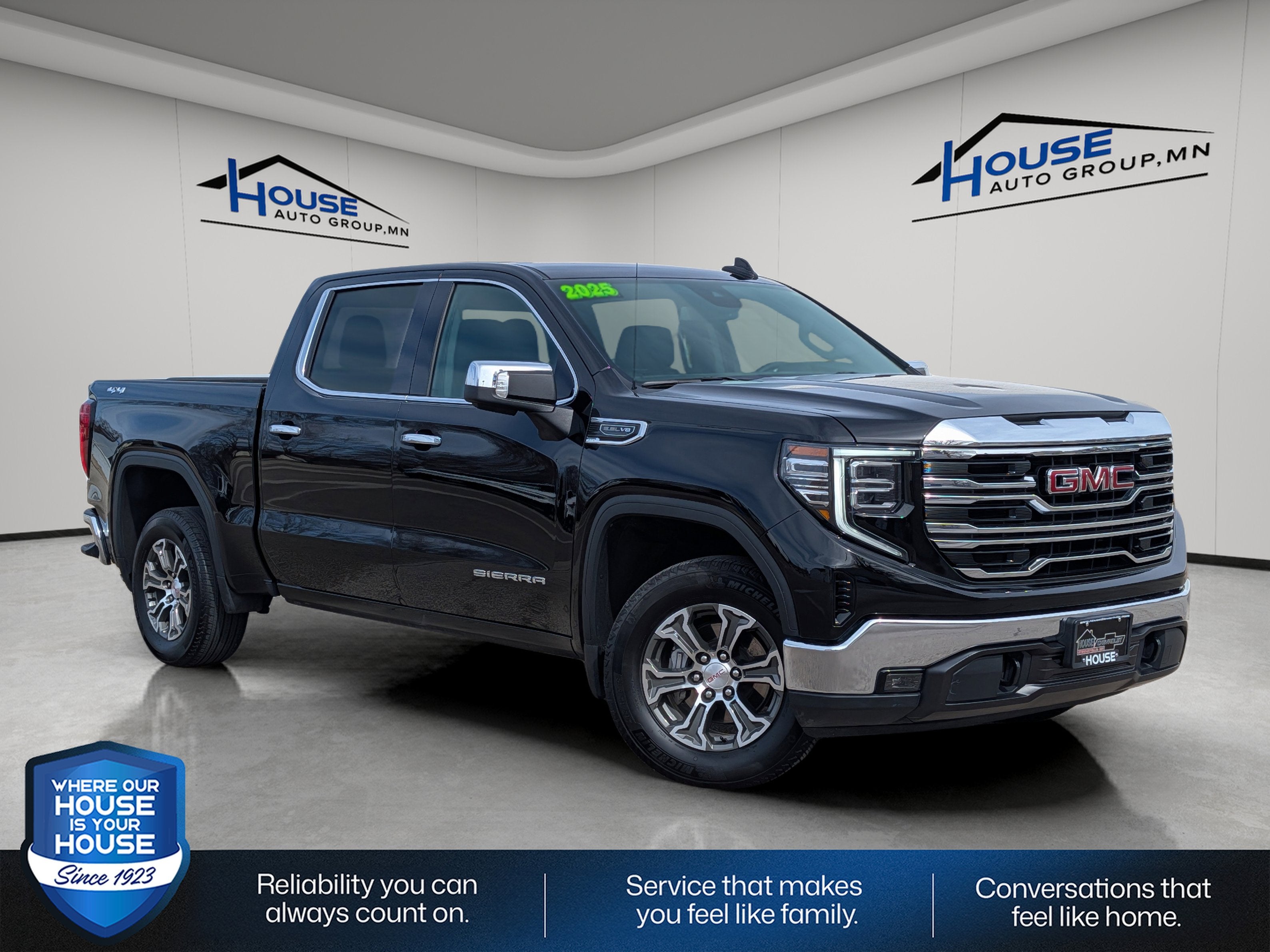 2025 GMC Sierra 1500 SLT