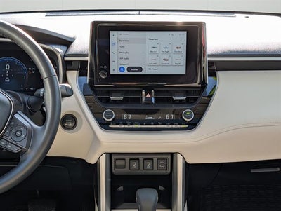 2024 Toyota Corolla Cross XLE