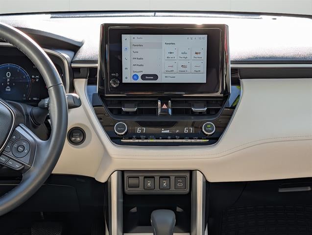 2024 Toyota Corolla Cross XLE