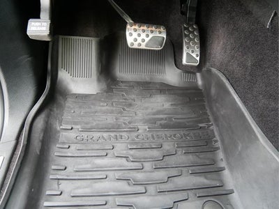 2018 Jeep Grand Cherokee Base