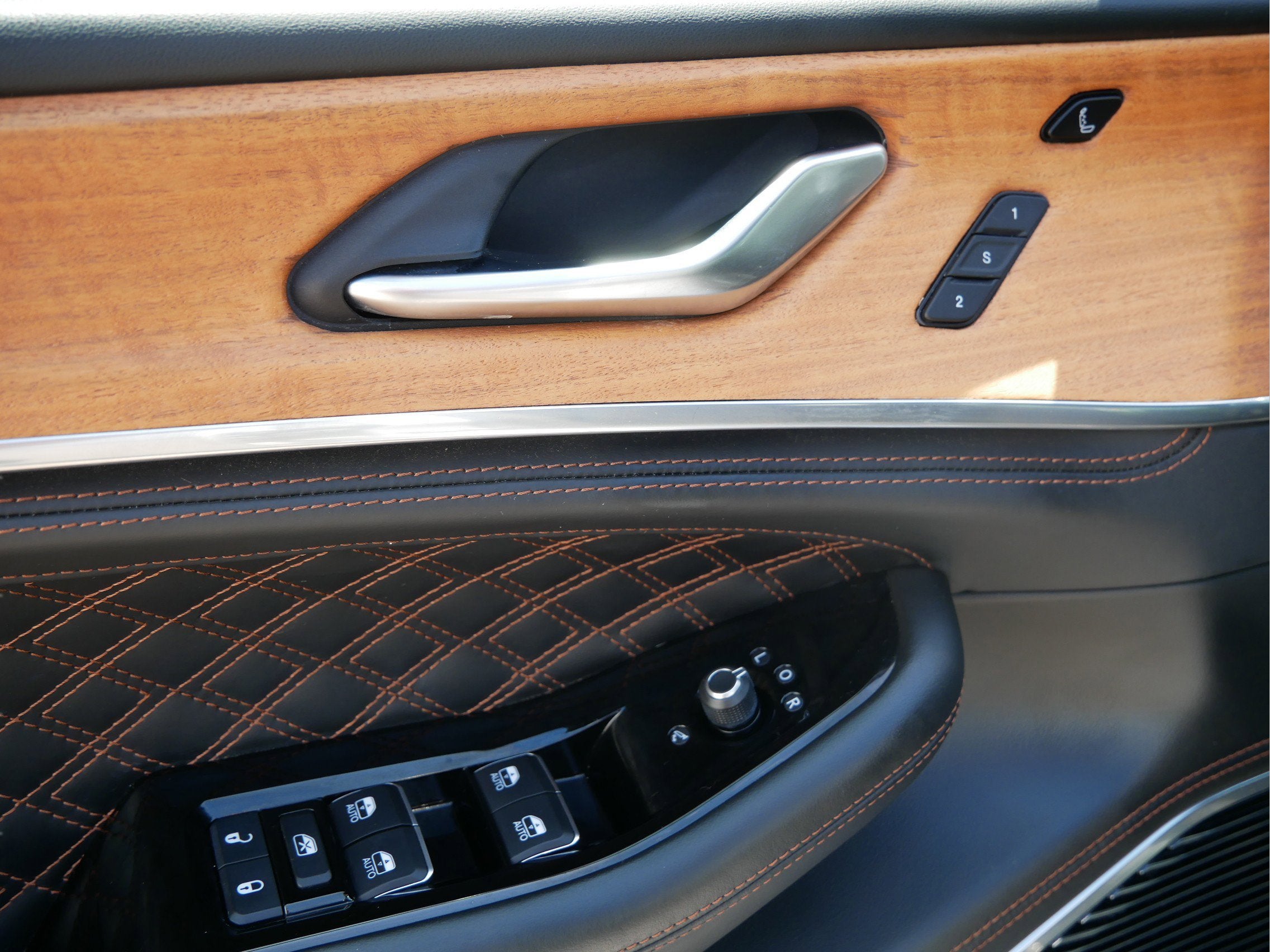 2022 Jeep Grand Cherokee Summit Reserve