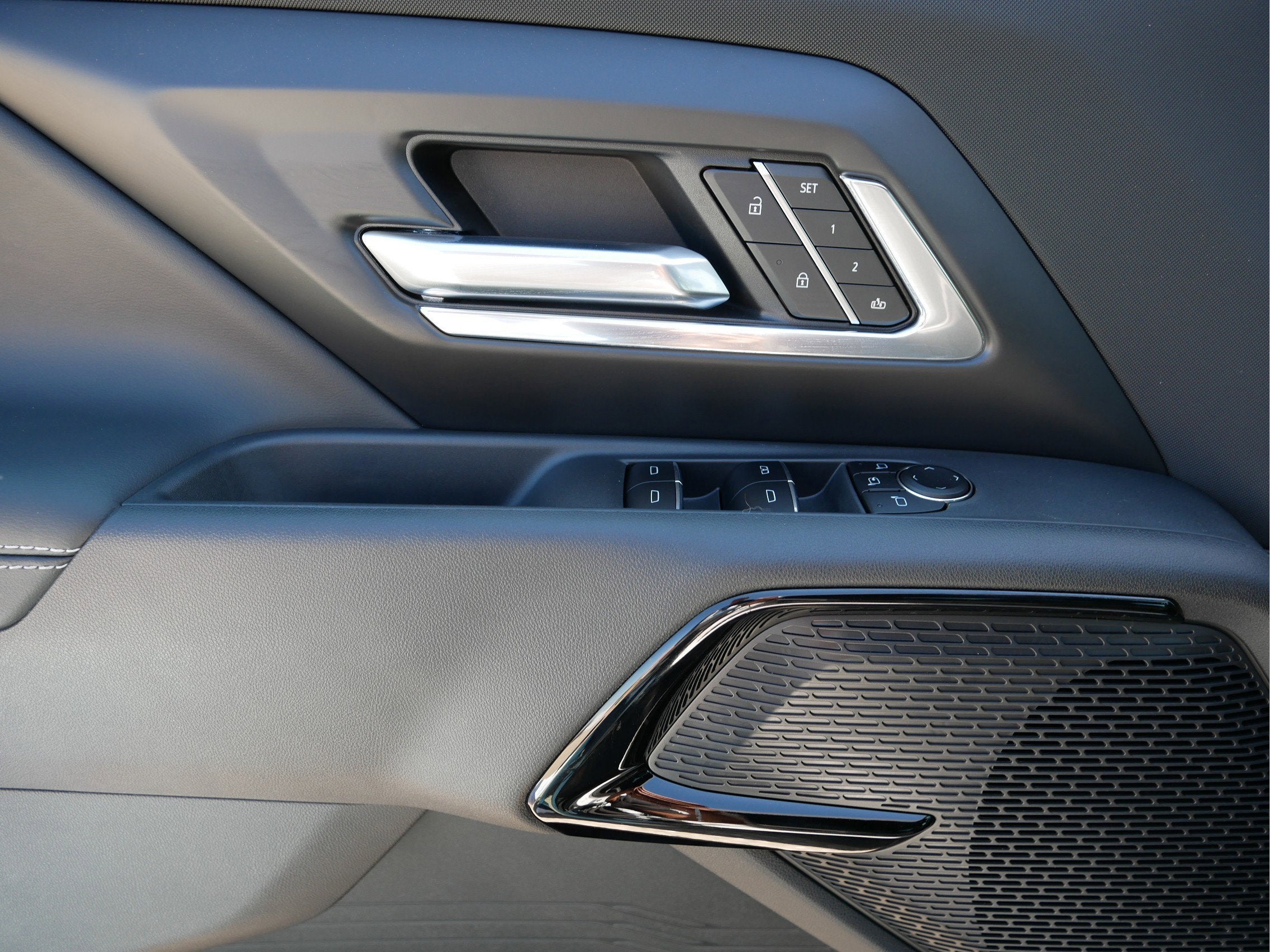 2025 Chevrolet Silverado EV e4WD Crew Cab Extended Range LT