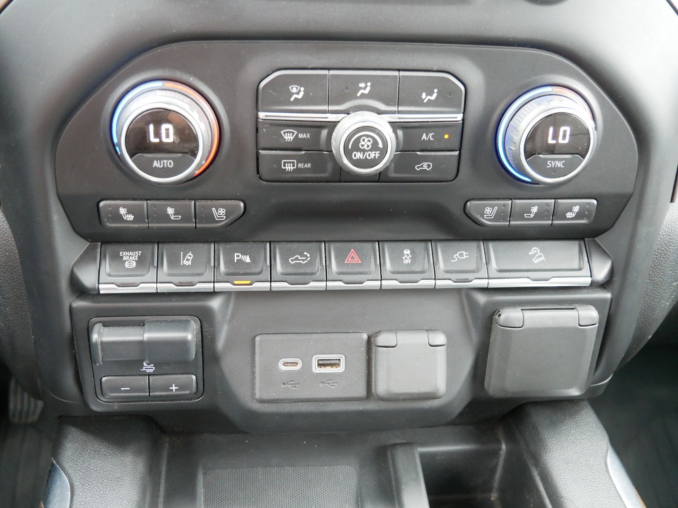 2020 Chevrolet Silverado 3500 HD High Country