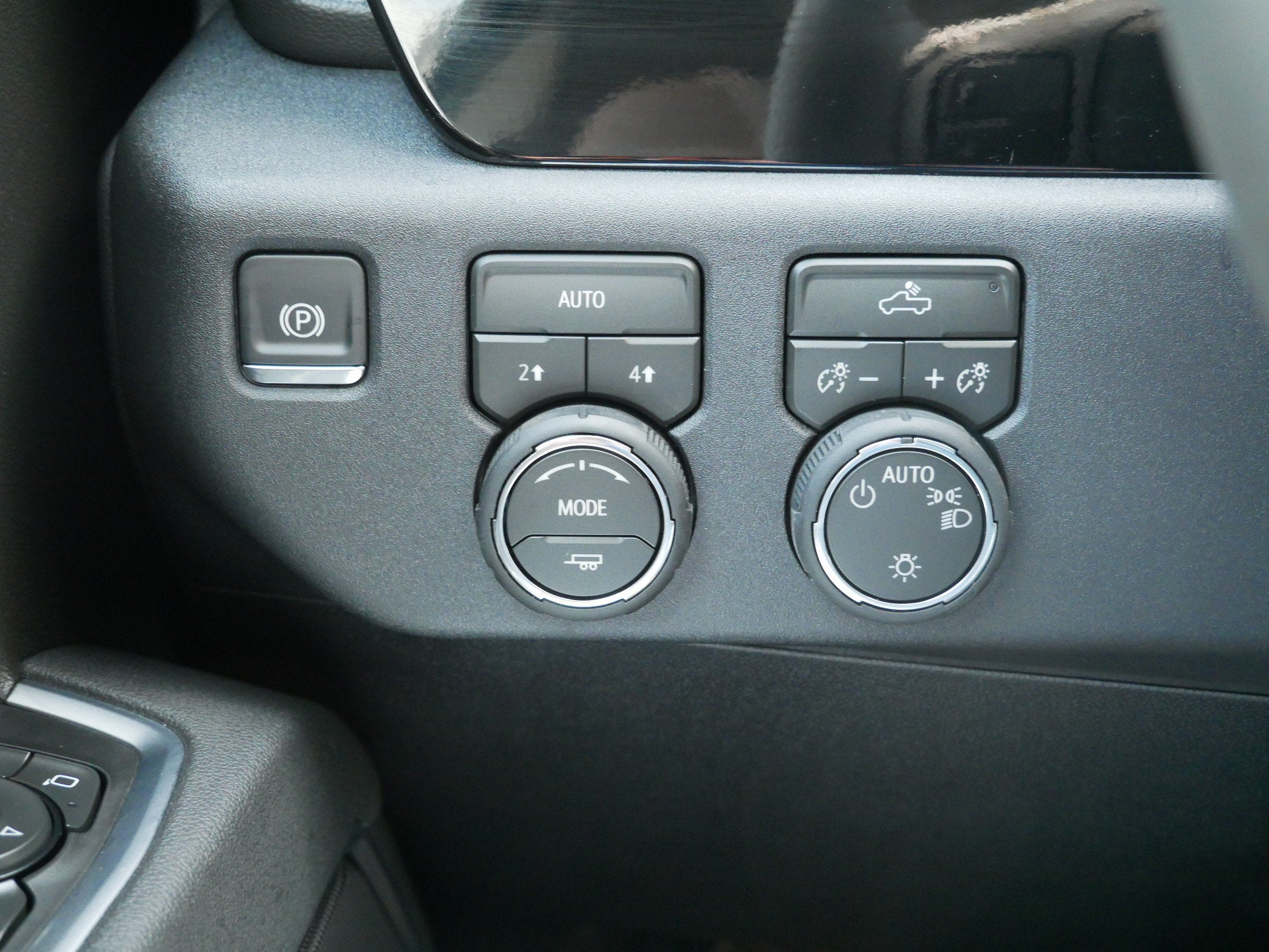 2026 Chevrolet Silverado 1500 Crew Cab Short Box 4-Wheel Drive LT 2FL
