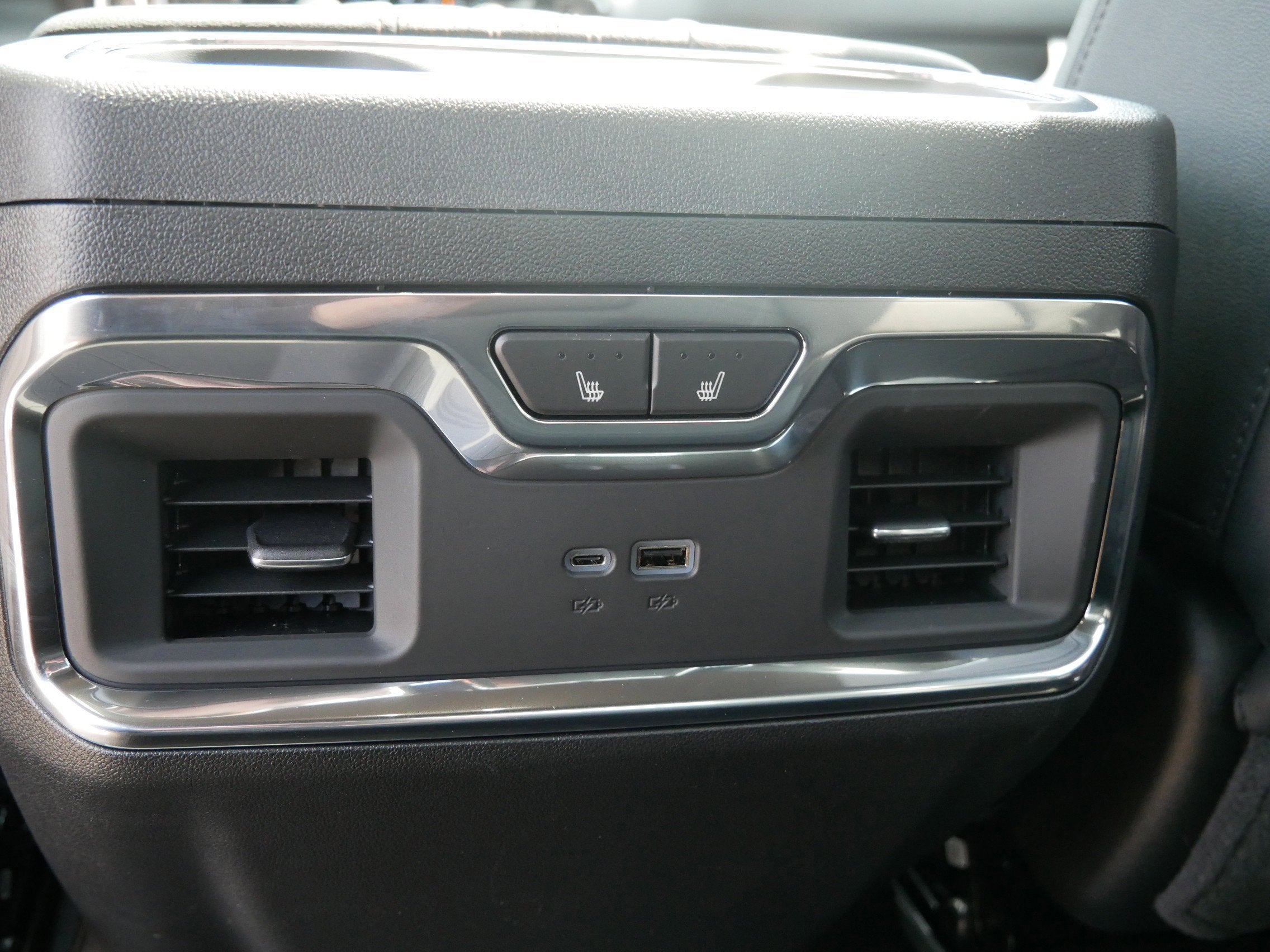 2026 Chevrolet Silverado 1500 Crew Cab Short Box 4-Wheel Drive High Country