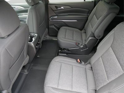 2027 Chevrolet Traverse LT w/2LT