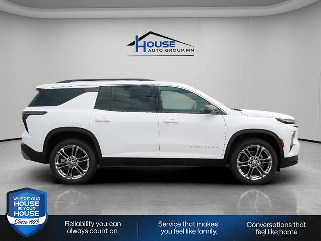 2027 Chevrolet Traverse LT w/2LT