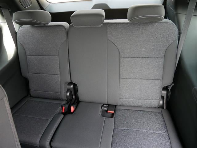 2027 Chevrolet Traverse LT w/2LT