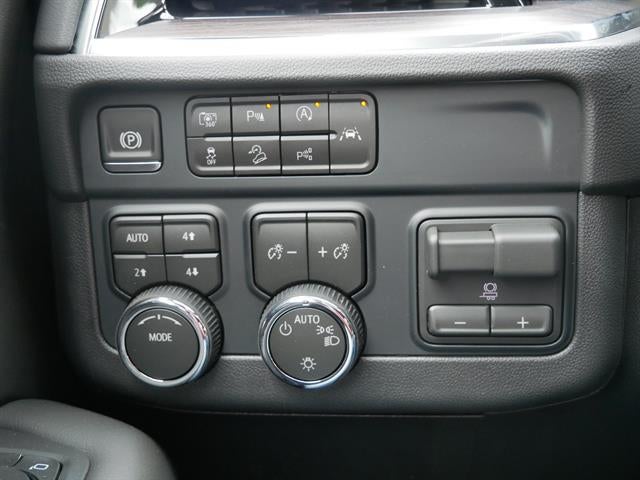 2026 Chevrolet Suburban 4WD LS