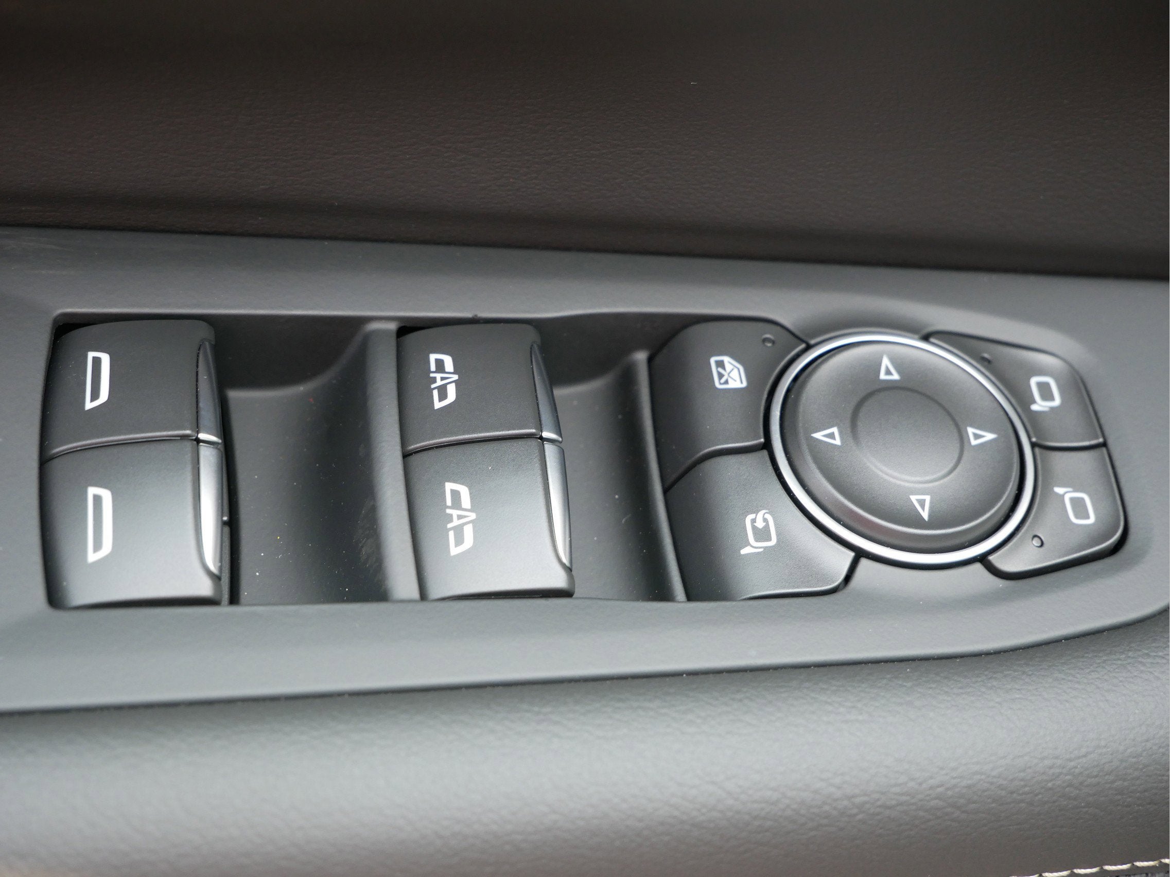 2025 Chevrolet Suburban 4WD Premier