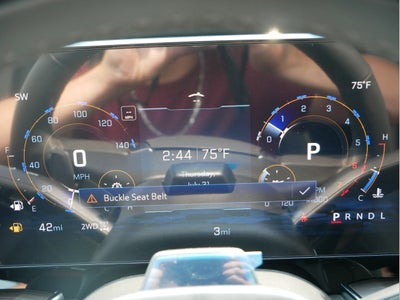 2025 Chevrolet Suburban 4WD Premier