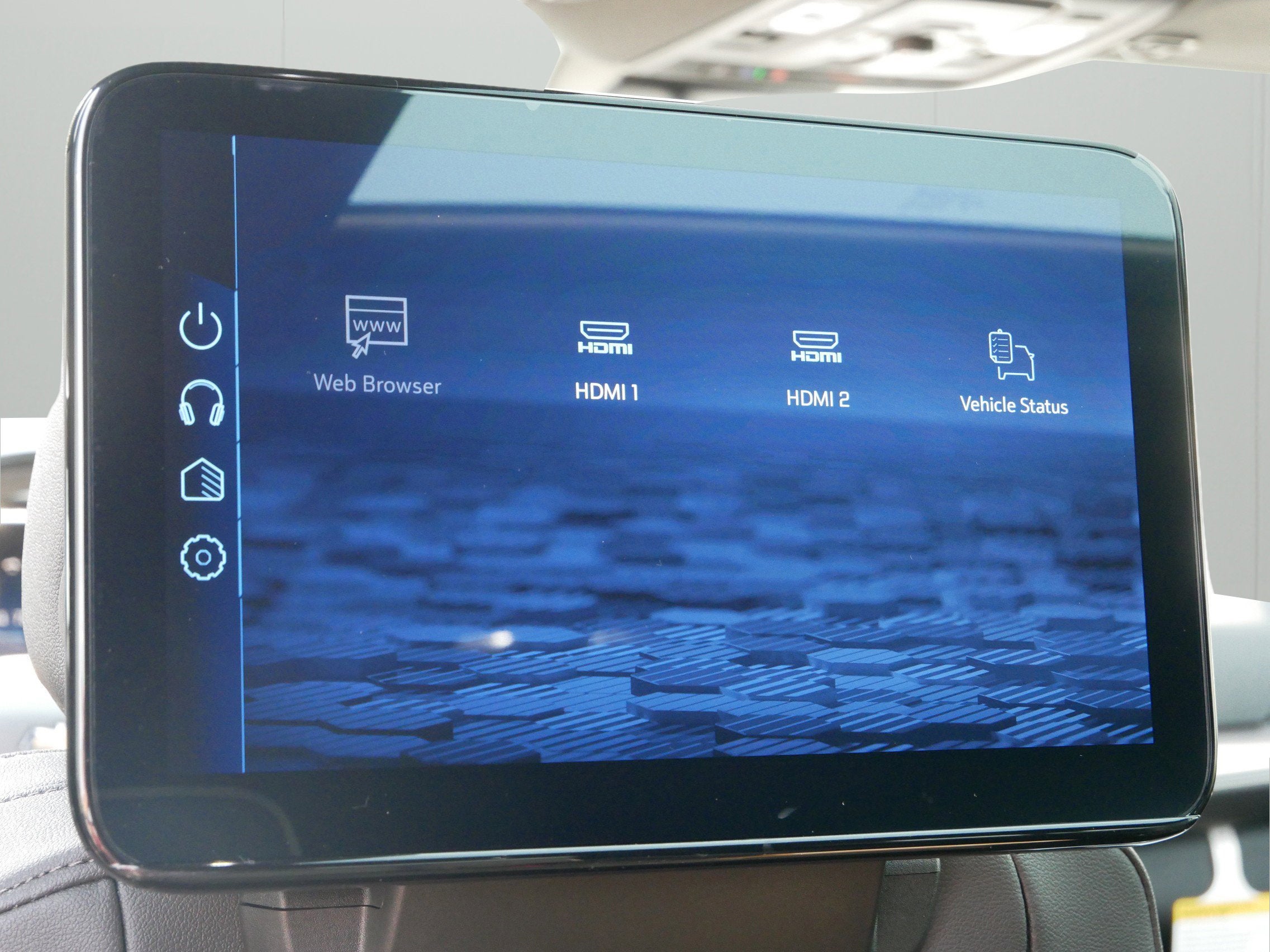 2025 Chevrolet Suburban 4WD Premier