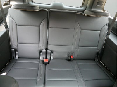 2025 Chevrolet Suburban 4WD Premier