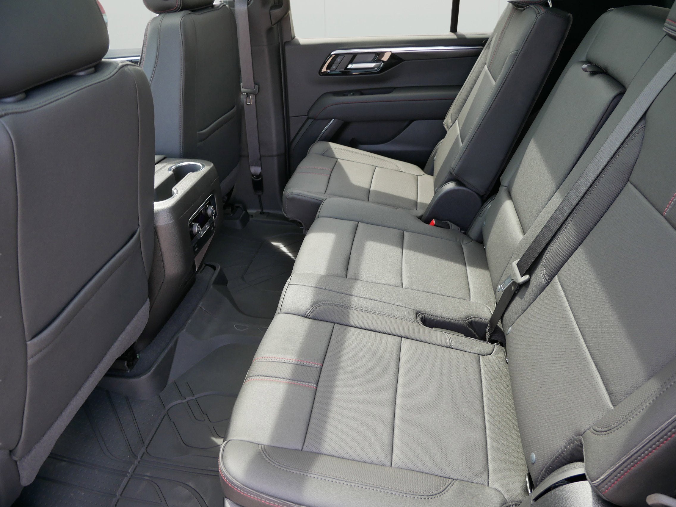 2026 Chevrolet Tahoe 4WD RST