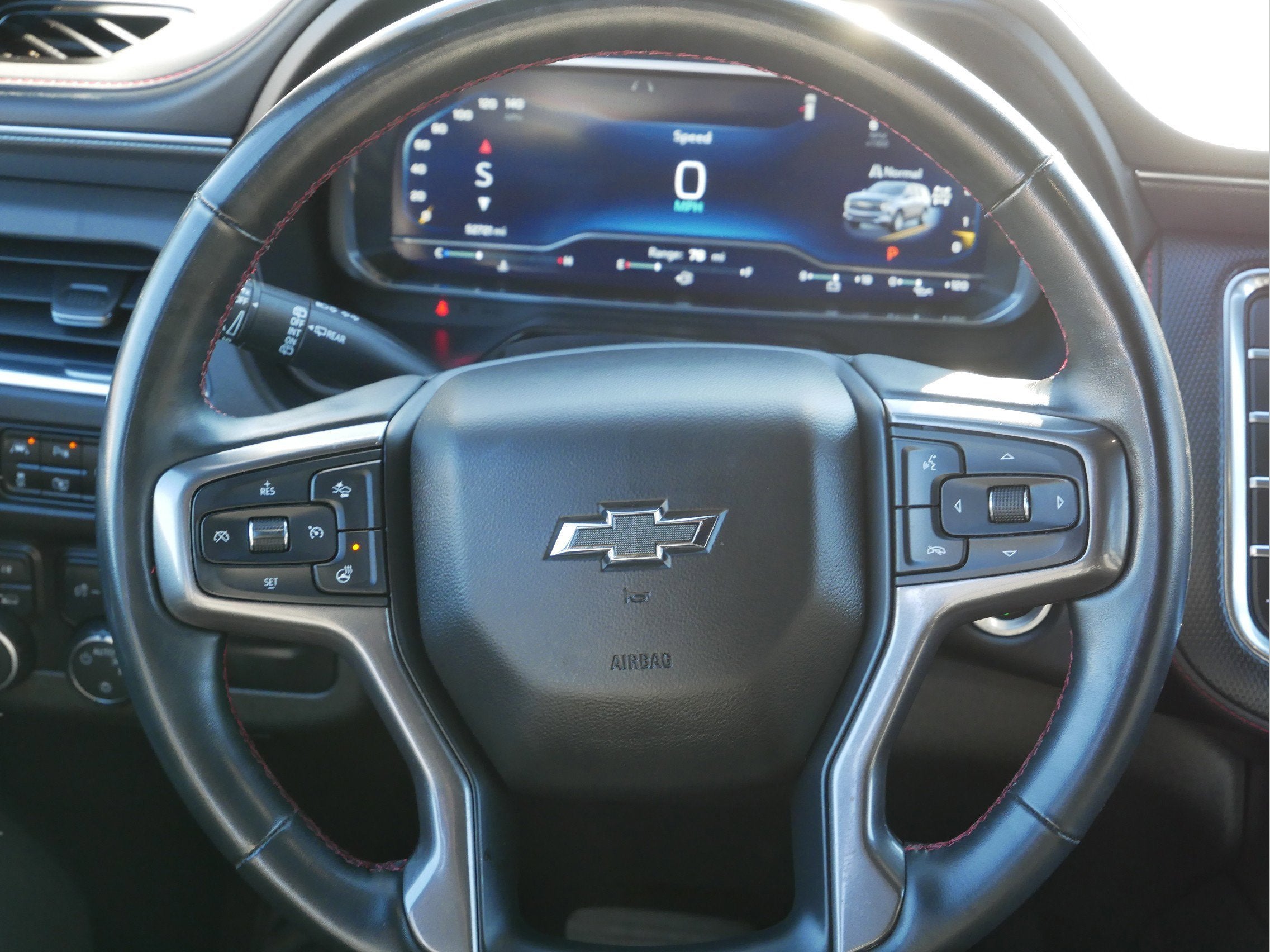 2023 Chevrolet Suburban RST