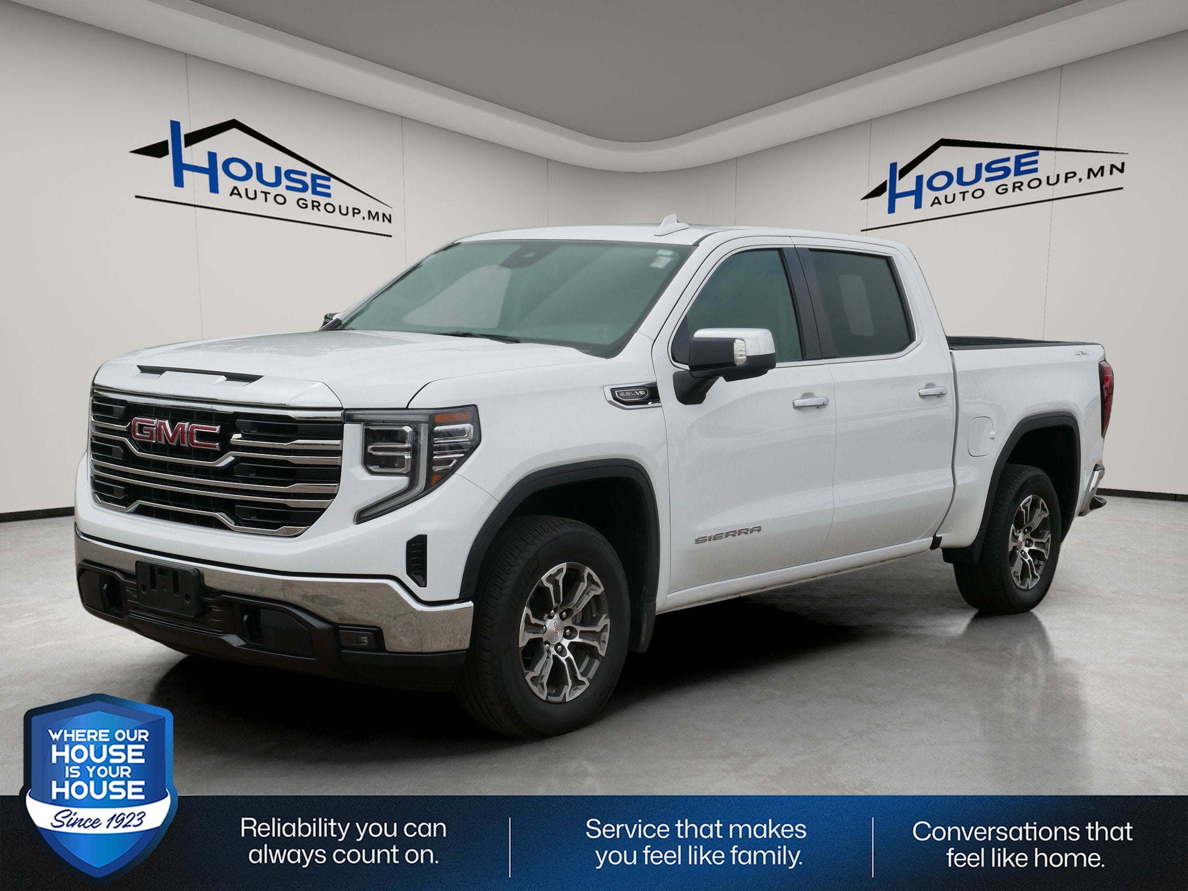 2025 GMC Sierra 1500 SLT