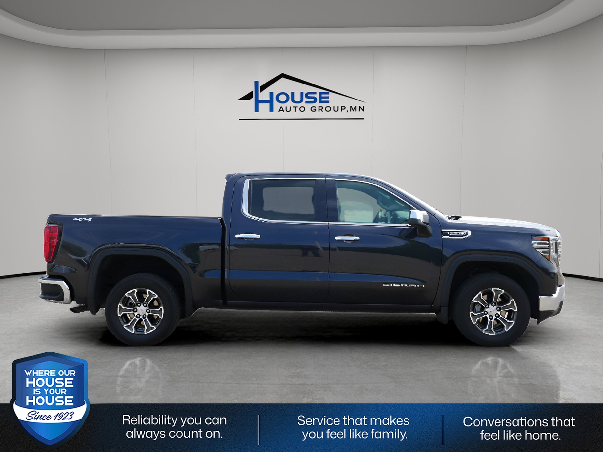 2025 GMC Sierra 1500 SLT