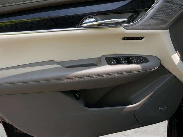 2022 Cadillac XT6 Base