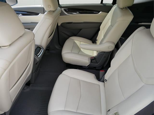2022 Cadillac XT6 Base