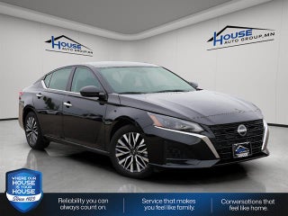 2025 Nissan Altima Base