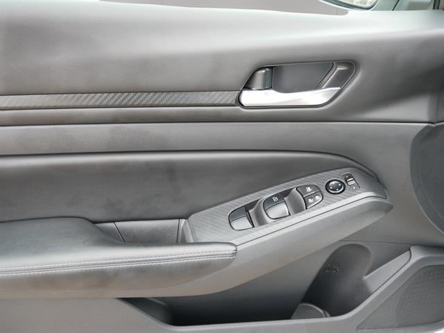 2025 Nissan Altima Base