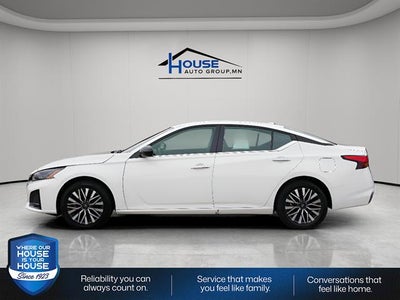 2025 Nissan Altima Base