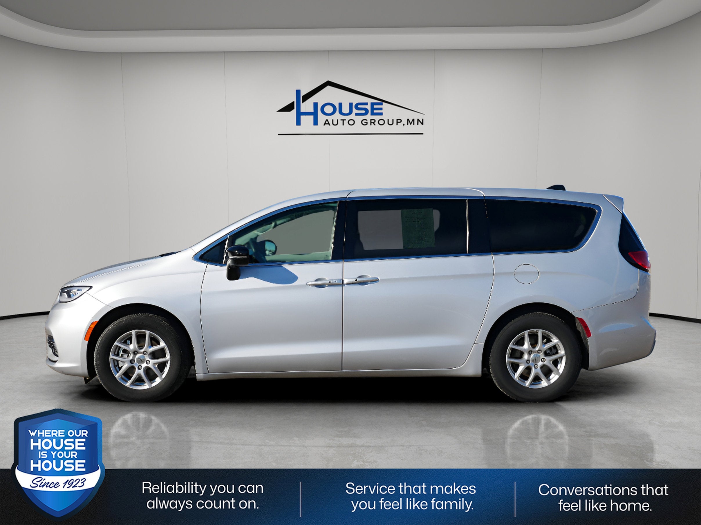 2024 Chrysler Pacifica Touring L