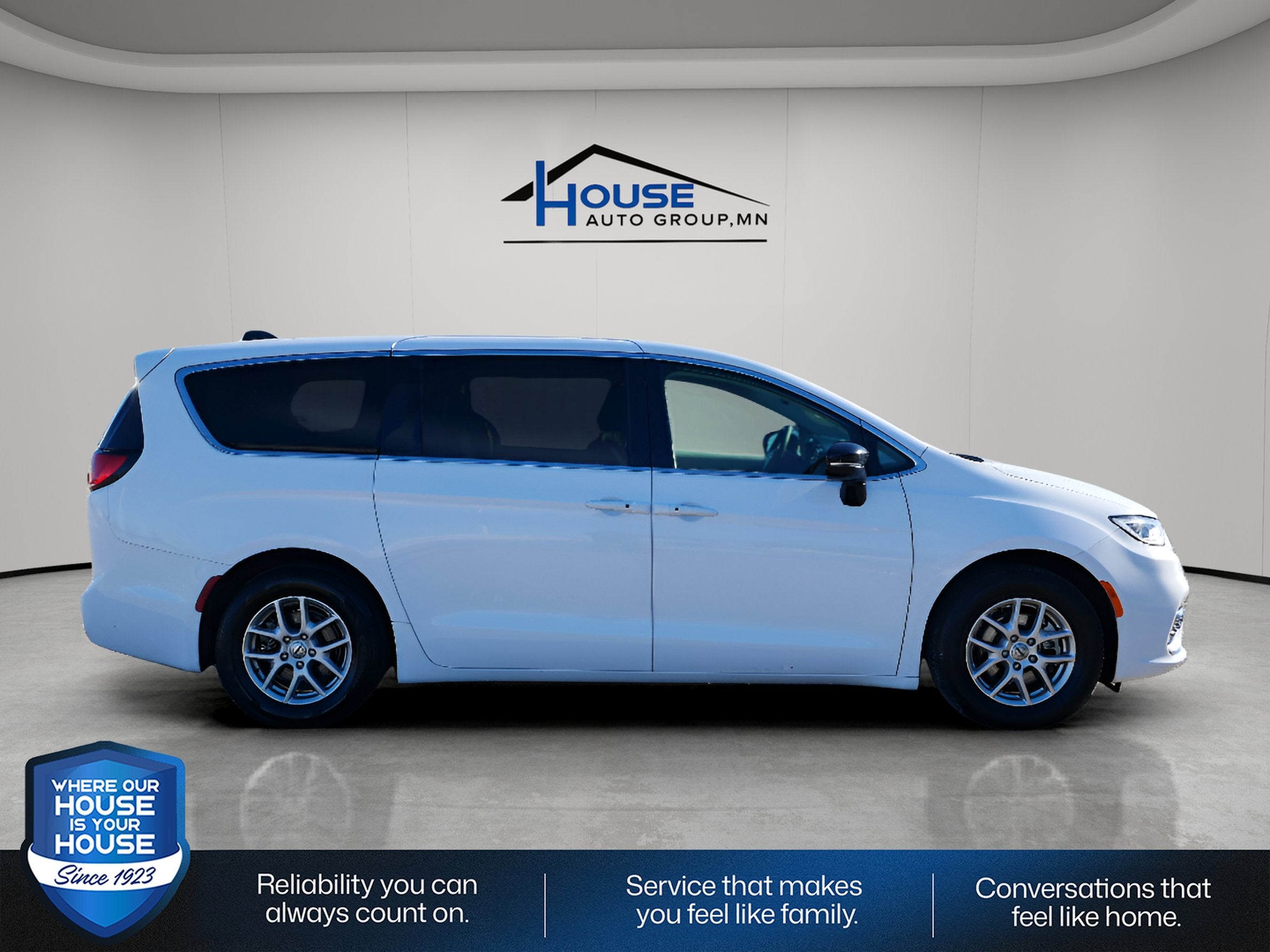 2024 Chrysler Pacifica Touring L