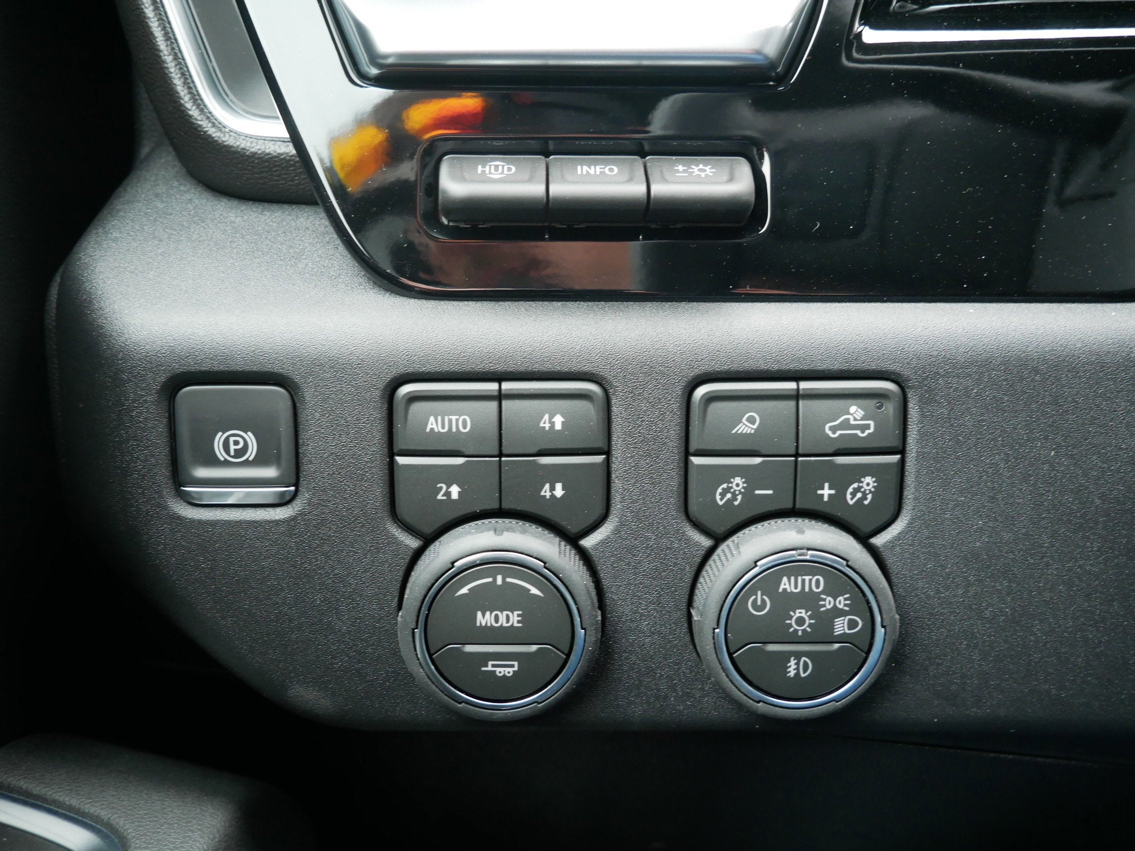 2026 Chevrolet Silverado 3500 HD Crew Cab Standard Box 4-Wheel Drive LTZ