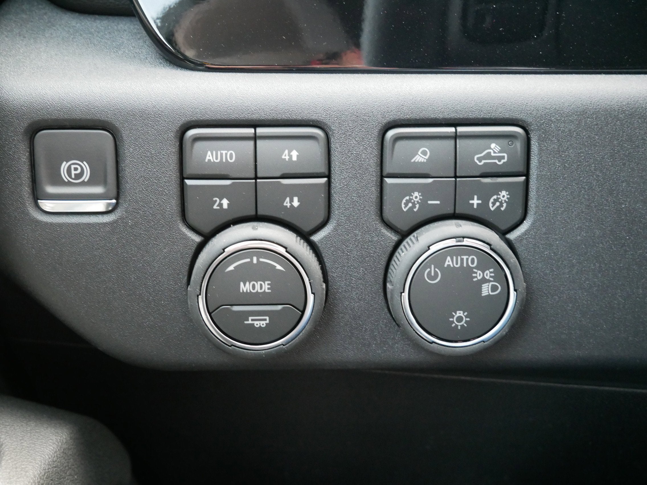 2026 Chevrolet Silverado 1500 Crew Cab Short Box 4-Wheel Drive LT 1LT