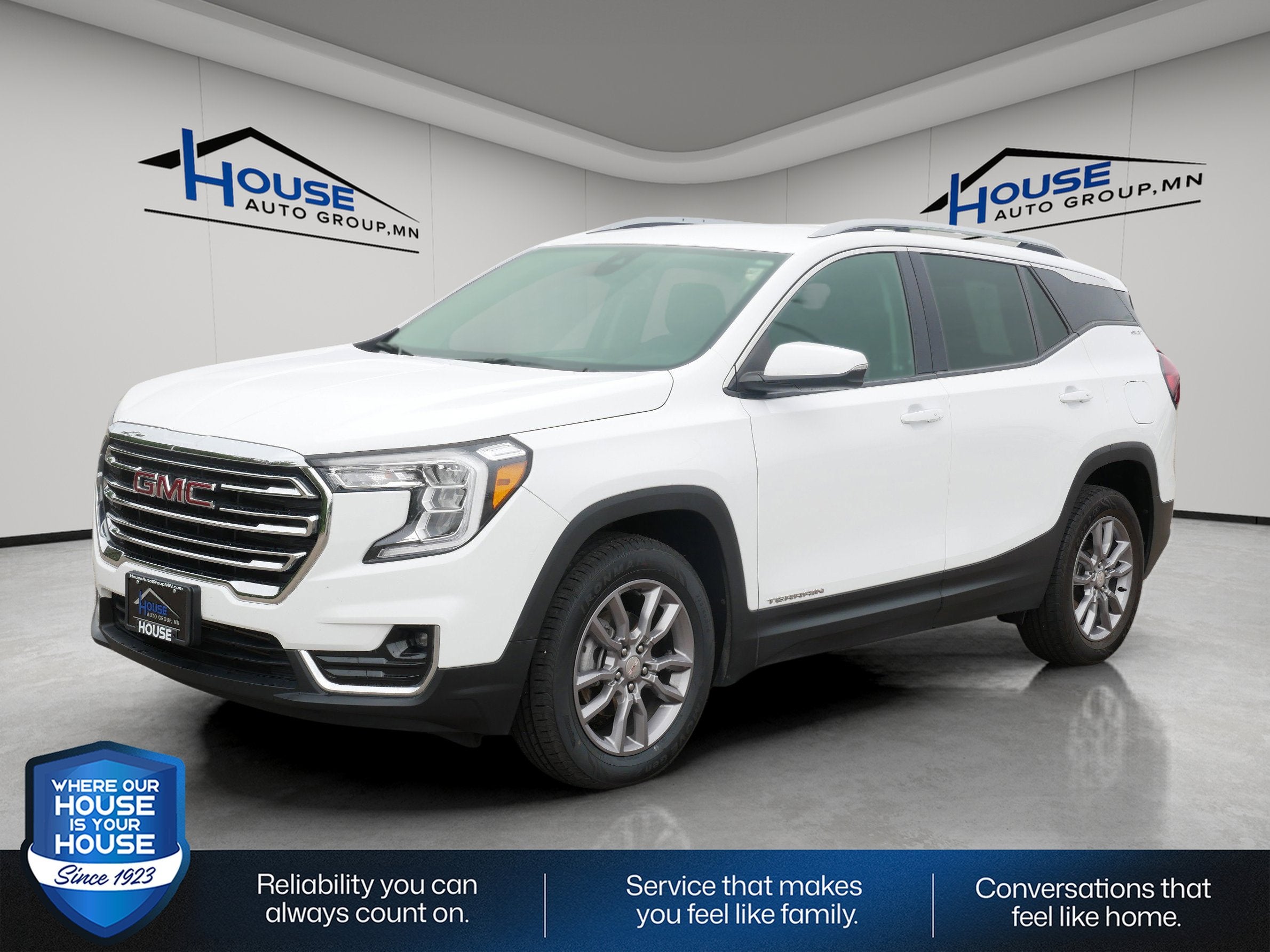 2024 GMC Terrain SLT