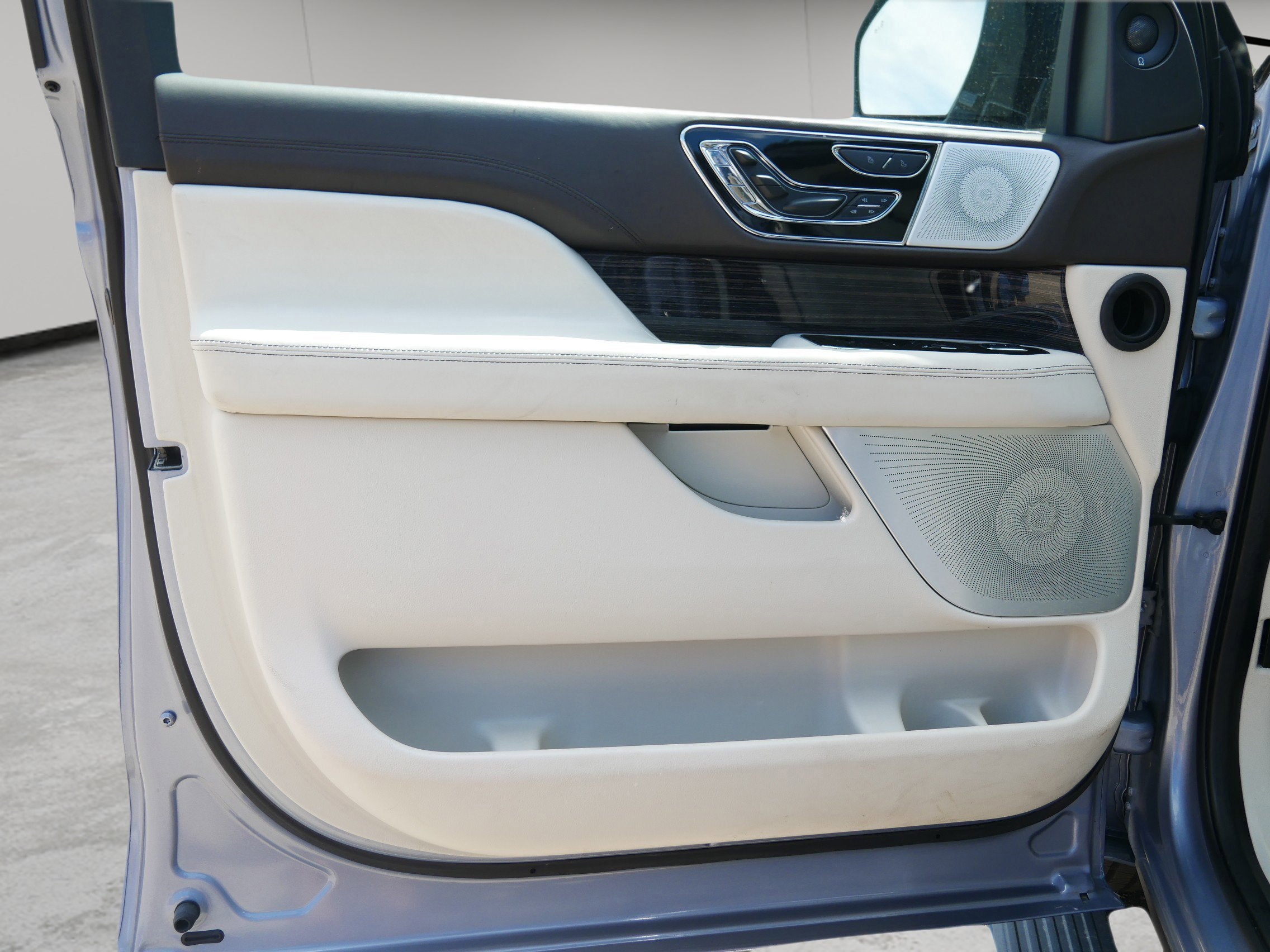 2024 Lincoln Navigator Black Label