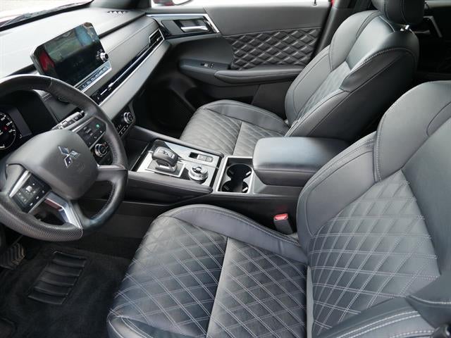 2023 Mitsubishi Outlander SEL Black Edition