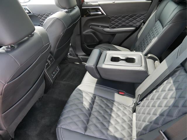 2023 Mitsubishi Outlander SEL Black Edition