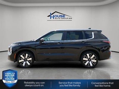 2025 Mitsubishi Outlander SE