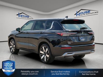 2025 Mitsubishi Outlander SE