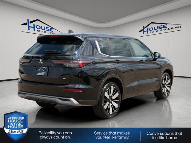 2025 Mitsubishi Outlander SE
