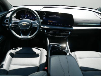 2025 Chevrolet Traverse AWD LT