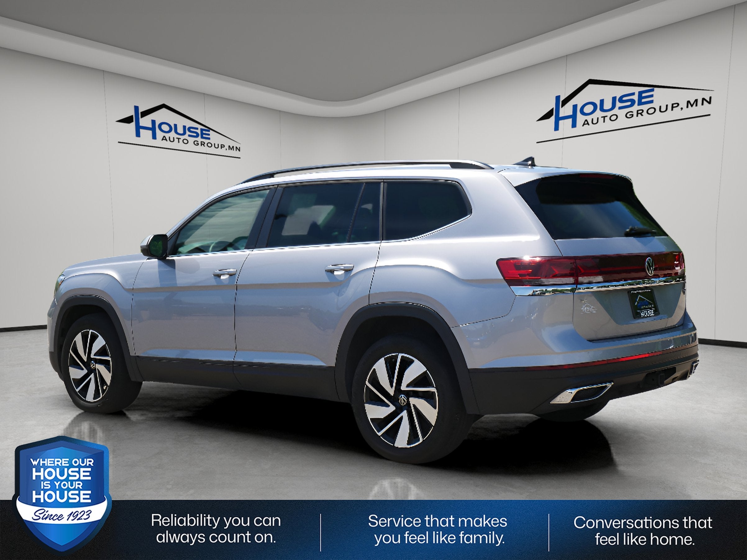2025 Volkswagen Atlas 2.0T SE w/Technology