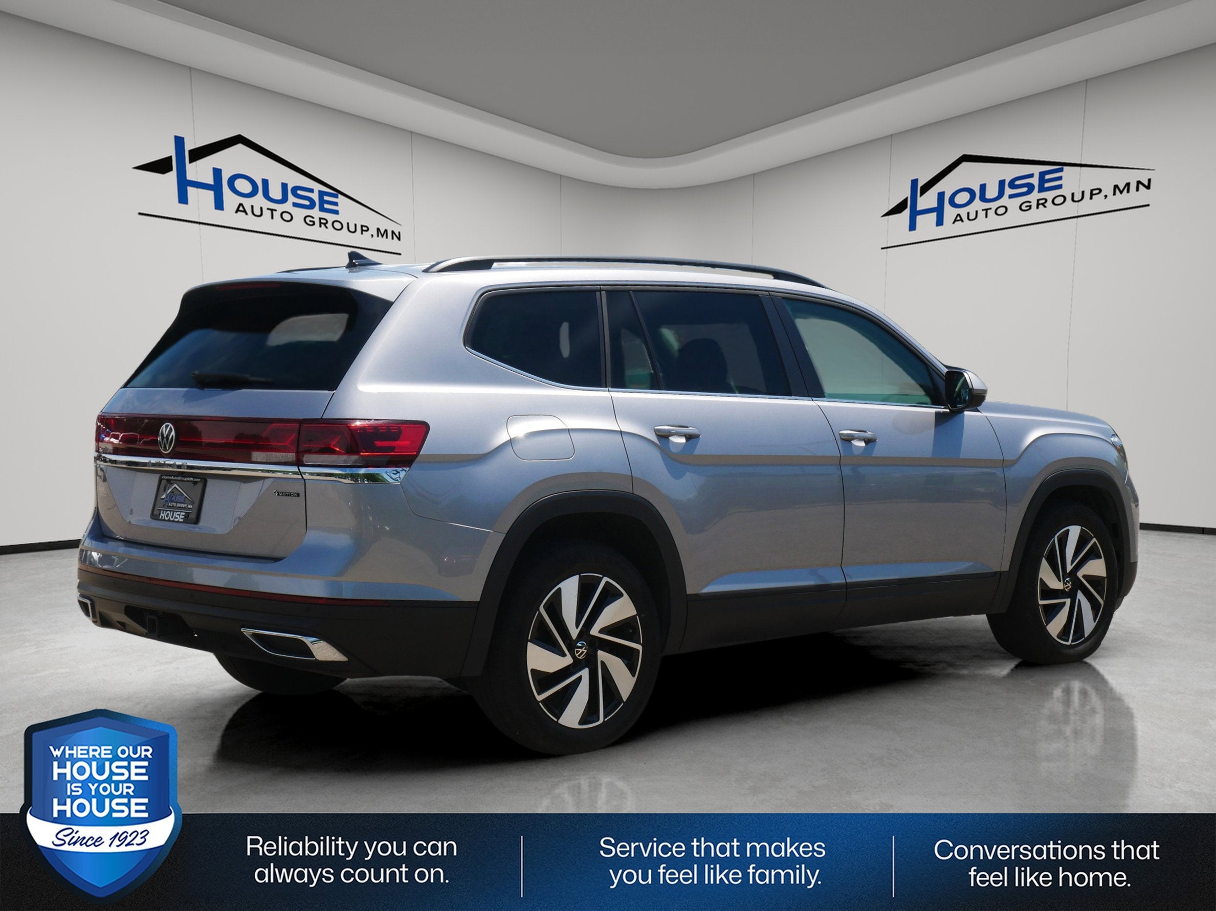 2025 Volkswagen Atlas 2.0T SE w/Technology