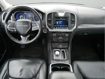 2017 Chrysler 300 Limited