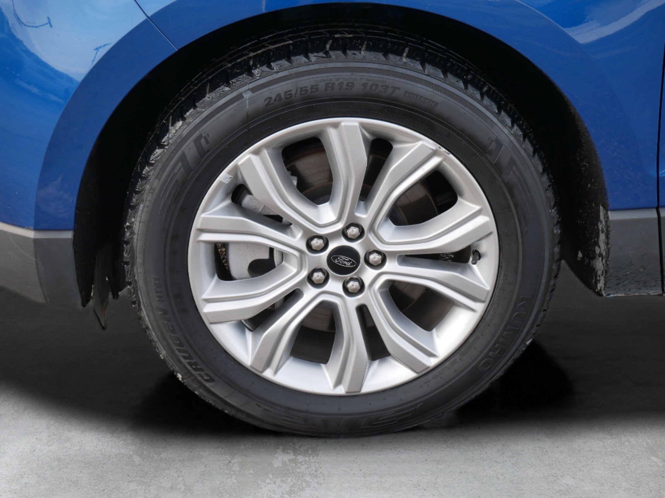 2023 Ford Edge Titanium