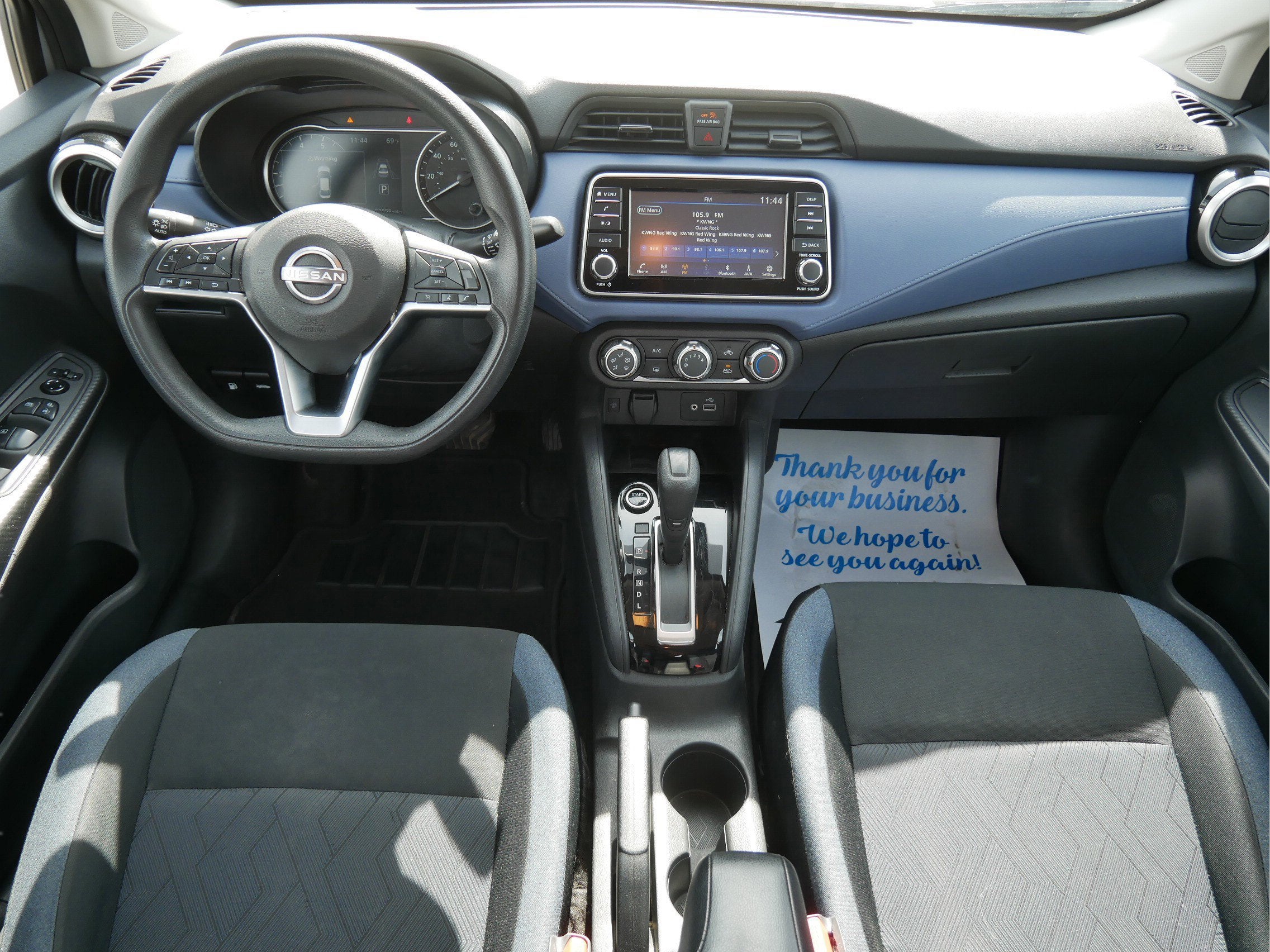 2023 Nissan Versa SV