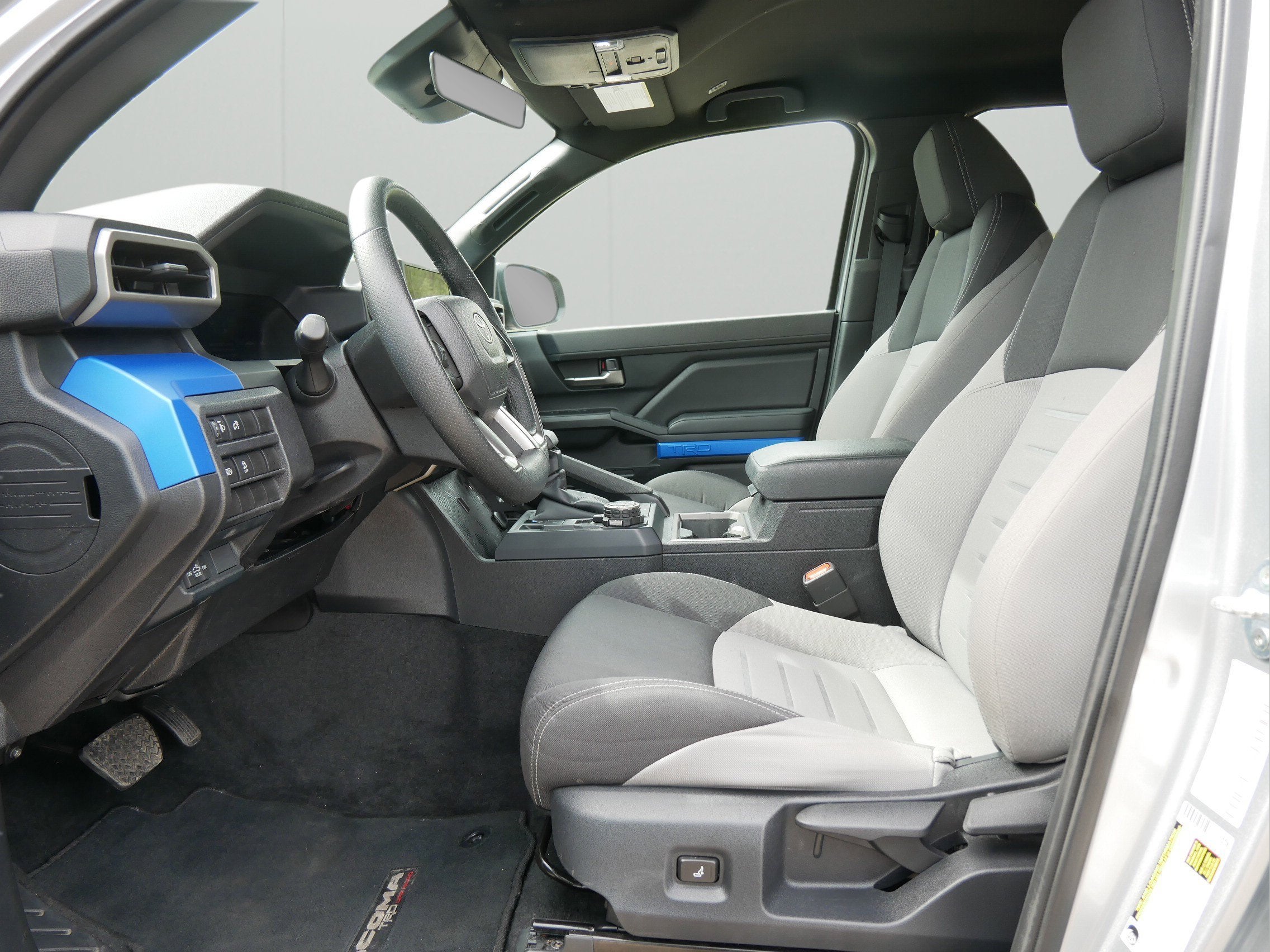 2025 Toyota Tacoma 4WD SR5